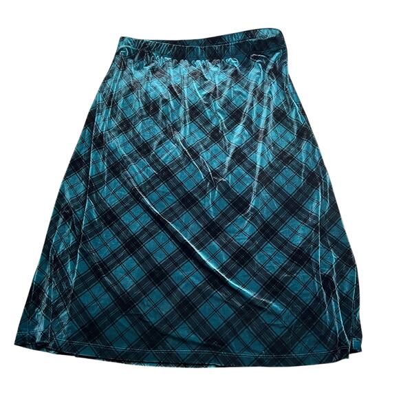 Susan Graver Dresses & Skirts - Susan Graver Women’s Green Plaid Velvet Midi Skirt, Size XL